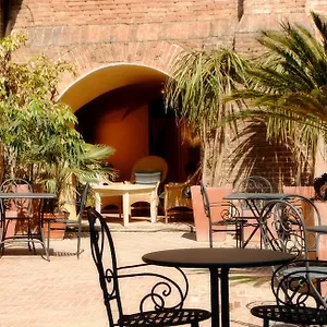 Il Chiostro Del Carmine Italien